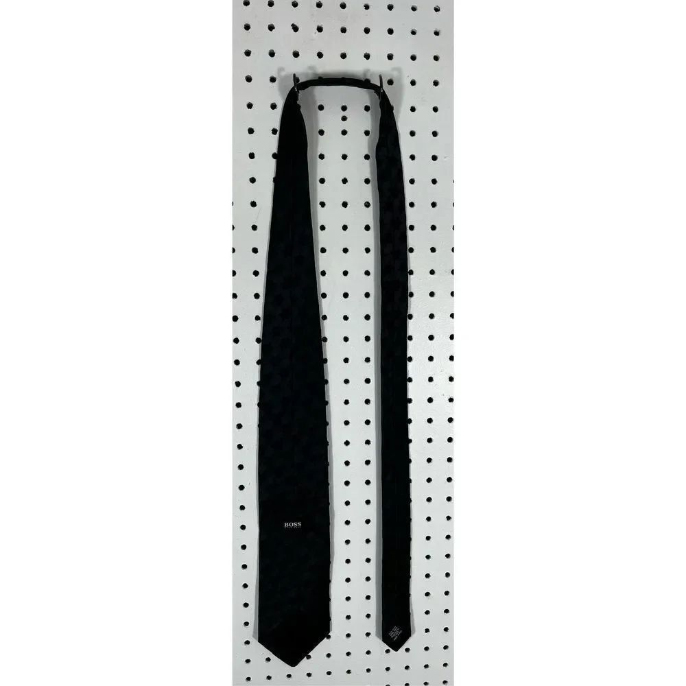 Hugo Boss Tie - Picture 3 of 5